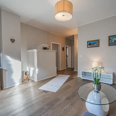 Kitz 1 Apartamento *